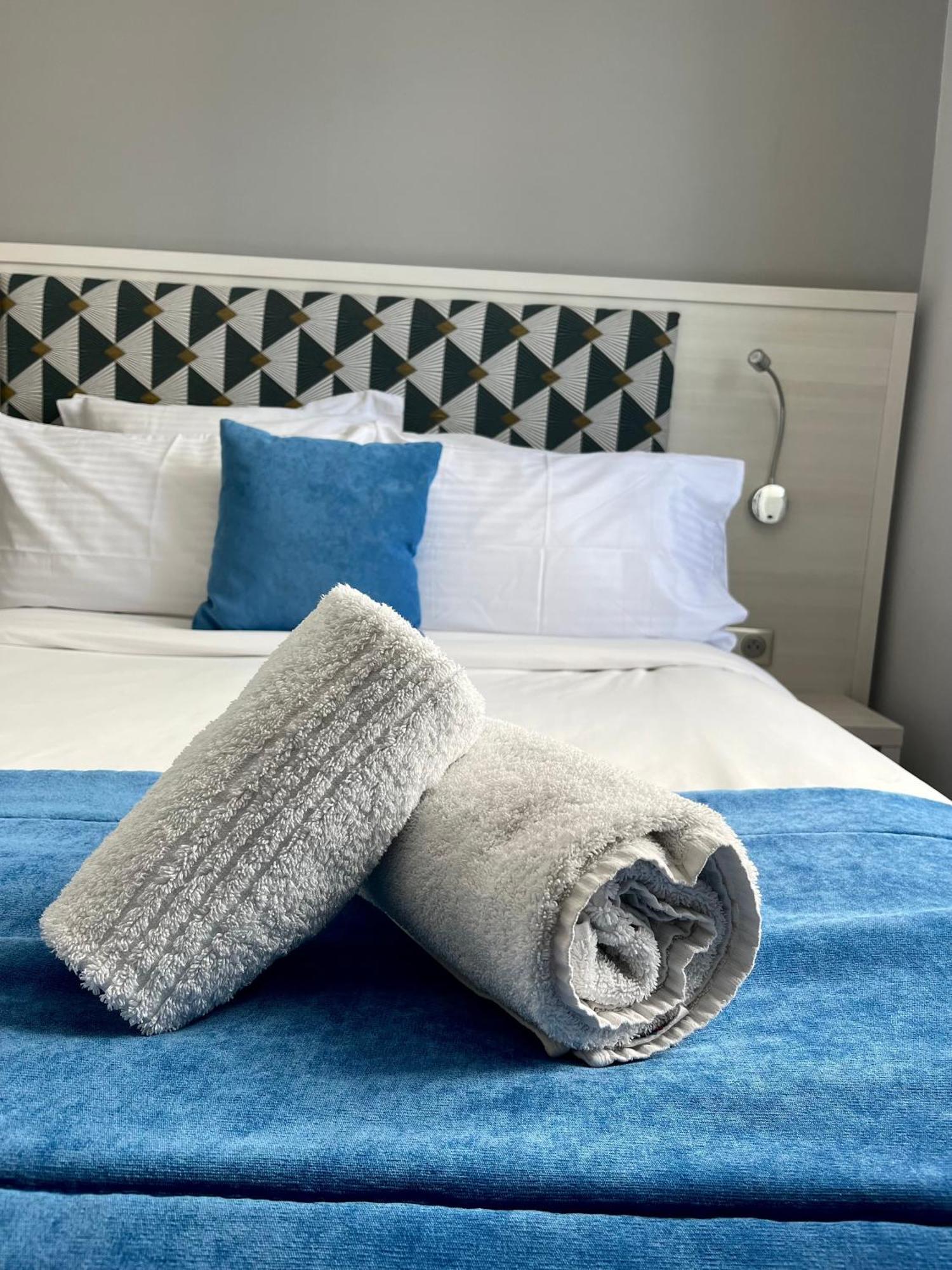Hotel Flots D'Azur Promenade Des Anglais Nice Room photo