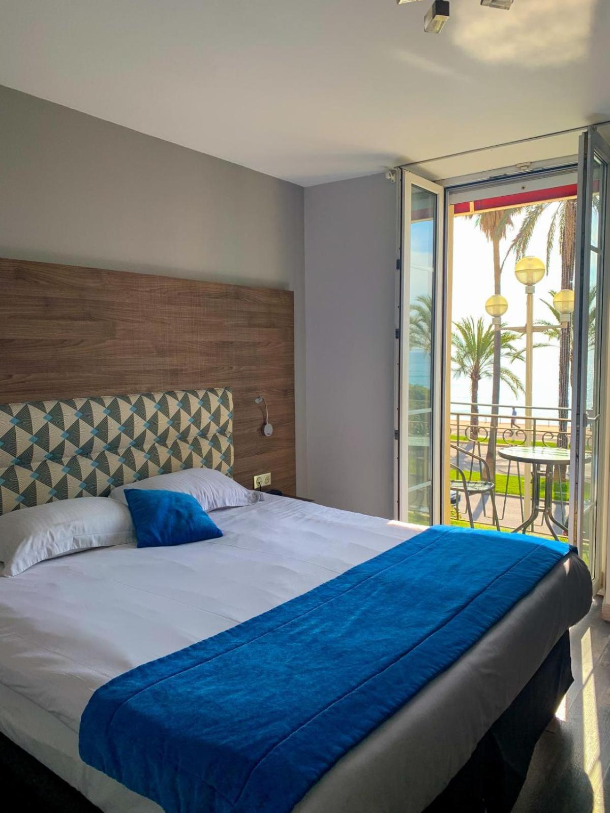 Hotel Flots D'Azur Promenade Des Anglais Nice Room photo